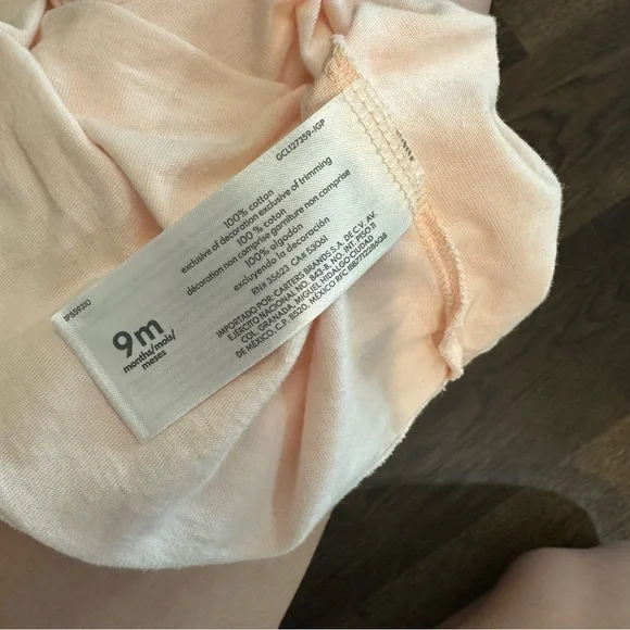 NWOT Carter’s Long Sleeve Legging Outfit Set Baby Girl 9 Months Peach & Cream - Picture 6 of 6